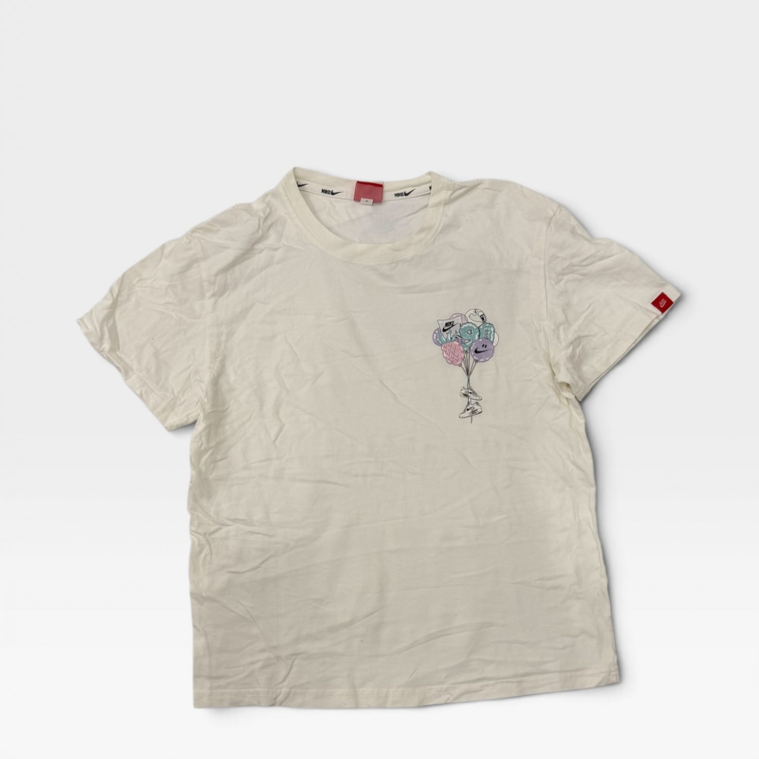 Nike Graphic White T-Shirt