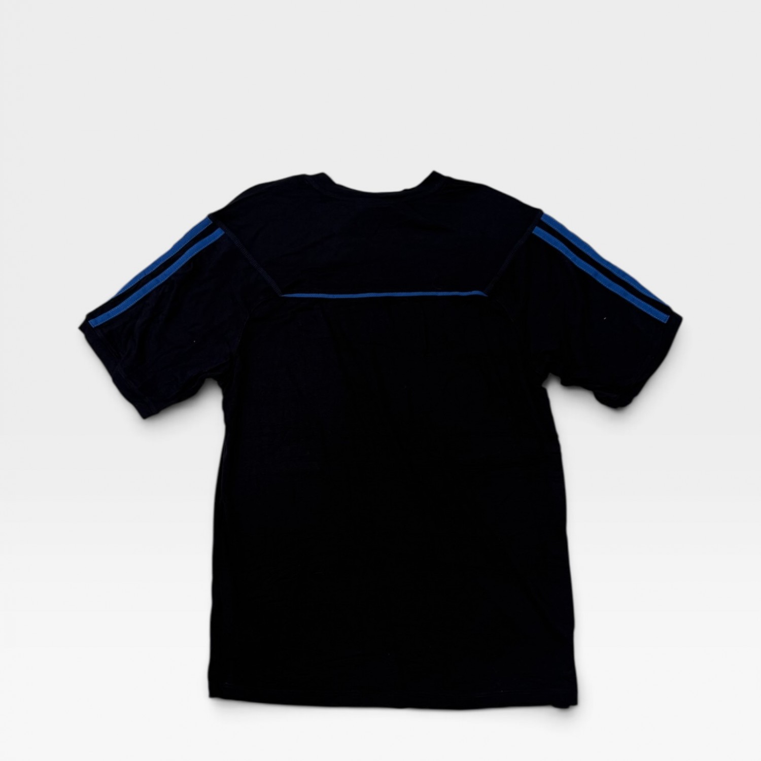Adidas Μαύρο Αθλητικό T-Shirt με Μπλε Λεπτομέρειες