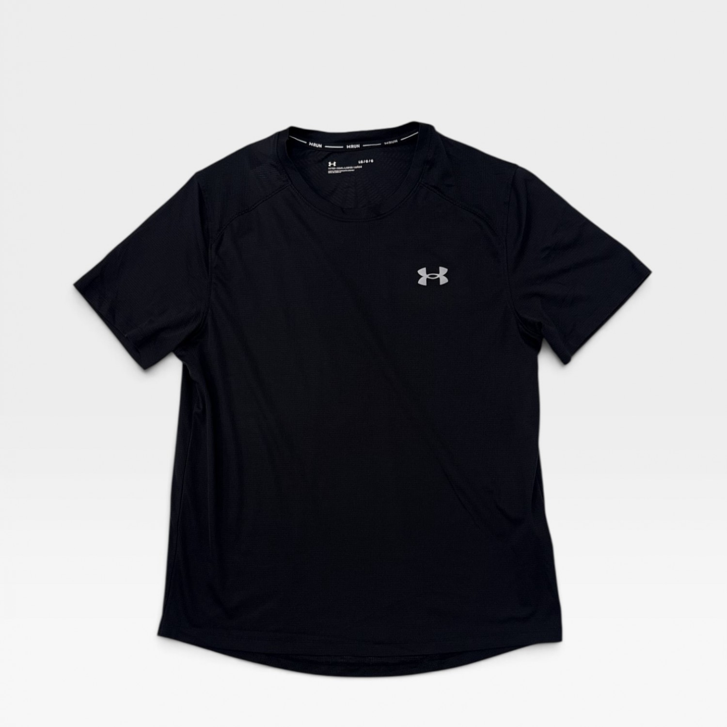 Under Armour Μαύρο Performance T-Shirt με HeatGear Logo
