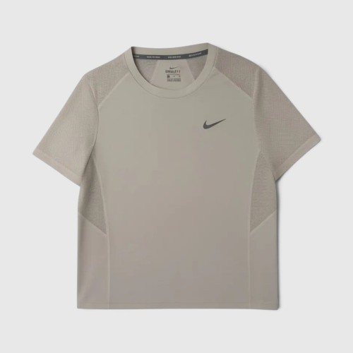 Nike Dri-FIT Γυναικείο Αθλητικό T-Shirt Μπεζ–Γκρι / Pre-Owned