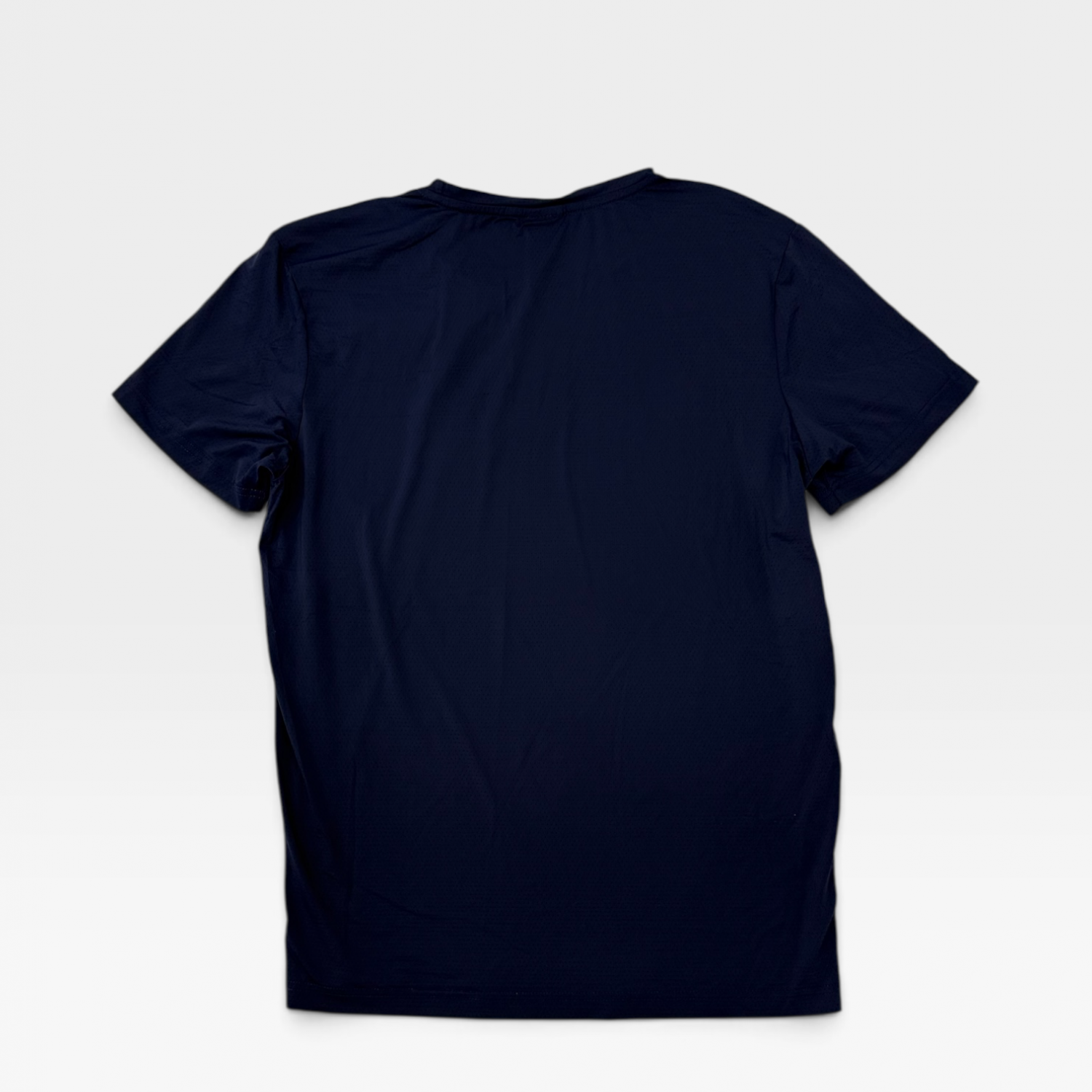 Nike Sportswear Essential T-Shirt – Navy Blue