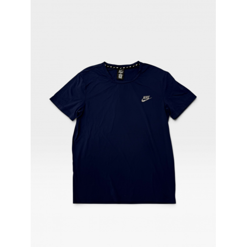 Nike Sportswear Essential T-Shirt – Navy Blue