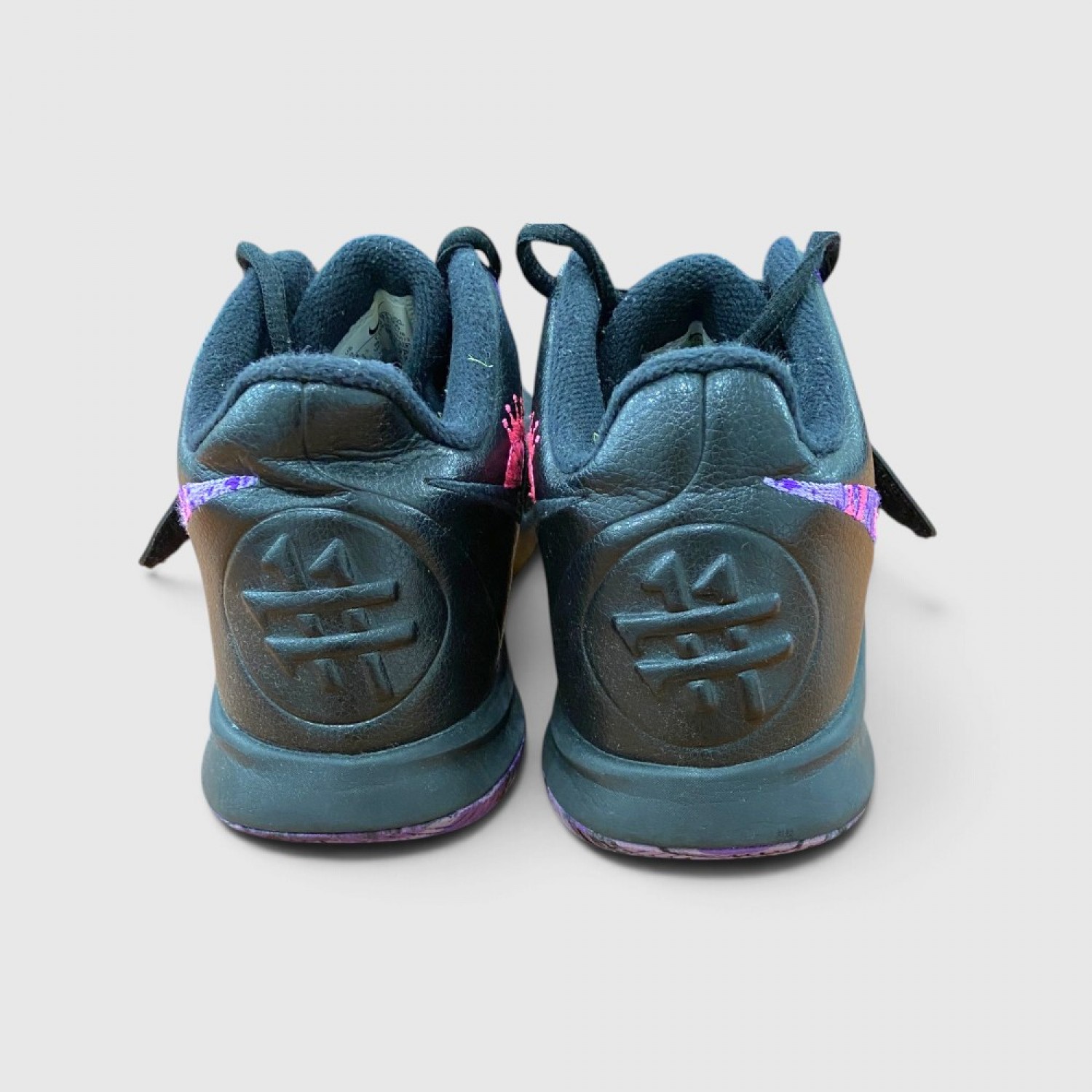 Nike Kyrie Flytrap 3 / Pre-Owned