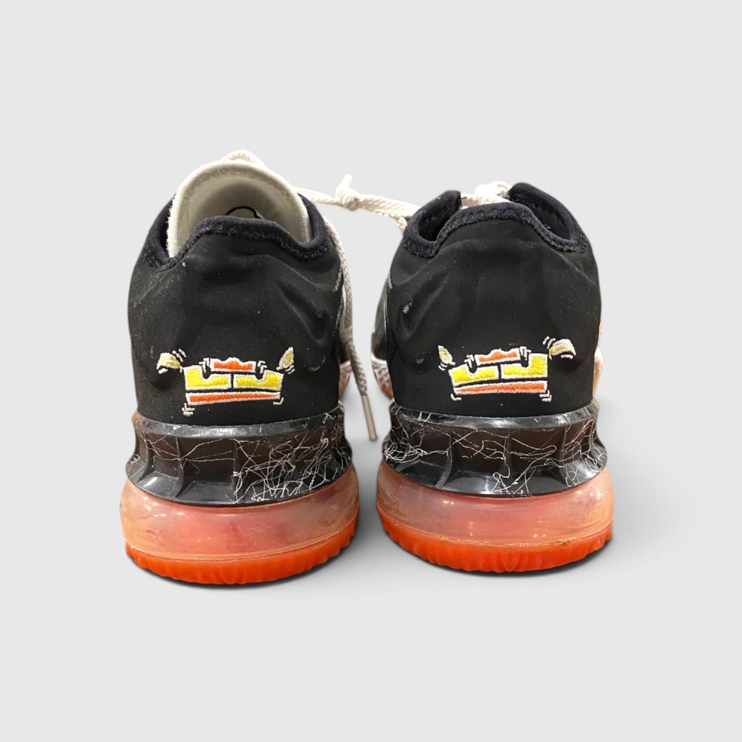 Nike Kyrie Low 3  / Pre-Owned