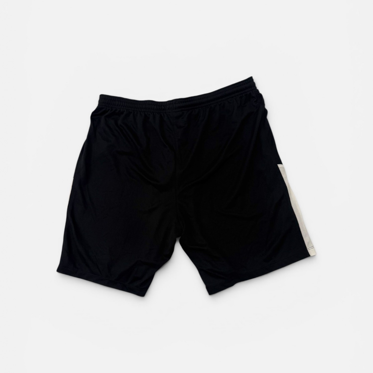 Nike Αθλητικό Σορτς Μαύρο με Λευκές Λεπτομέρειες