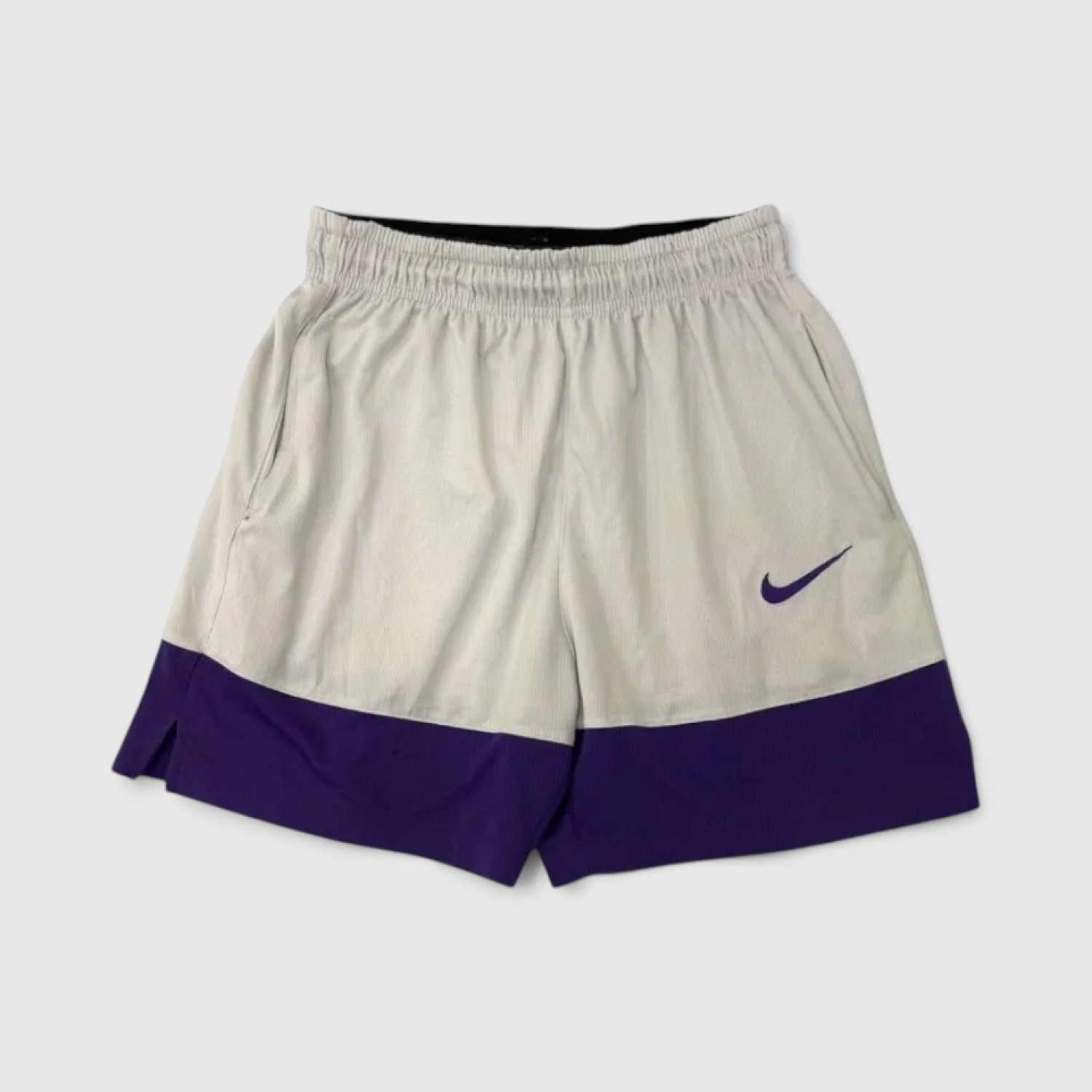 Nike Vintage Αθλητικό Σορτς Λευκό Μωβ / Pre-Owned
